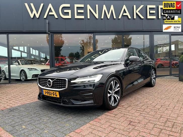 Zwart Gebruikt 2020 Volvo S60 R-Design Sedan | € 20.950 (Super prijs) - Afbeelding 1/4