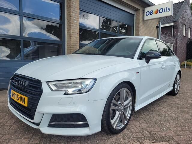 Wit Gebruikt 2017 Audi A3 Sportback Sport Hatchback | € 17.850 (Eerlijke prijs) - Afbeelding 1/4