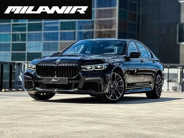 Zwart Gebruikt 2021 BMW 745e M Sport Sedan | € 49.945 (Eerlijke prijs) - Afbeelding 1/4