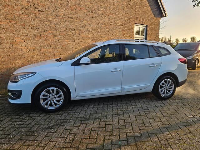 Occasion Renault Mégane GrandTour Expression 116 PK (85 kW) 2014 Wit Stationwagen