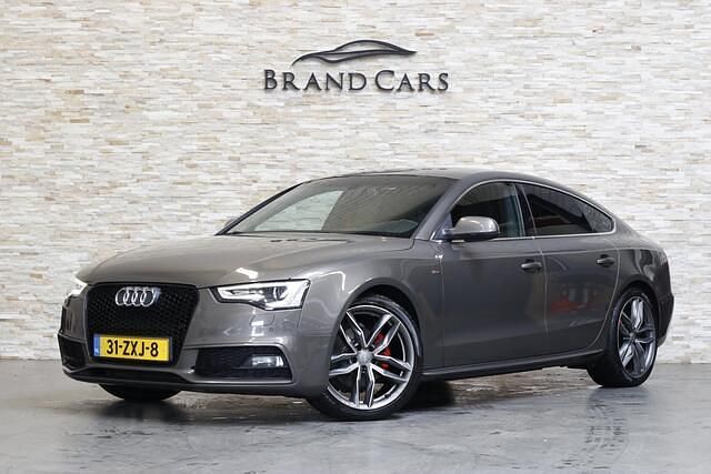 Grijs Occasion 2013 Audi A5 Sportback S-Line Hatchback | € 11.999 (Eerlijke prijs) - Afbeelding 1/4