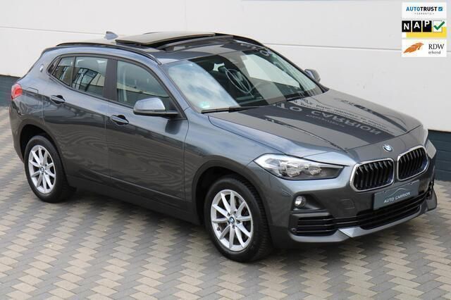 Grijs, metallic lak Gebruikt 2018 BMW X2 Sport Line SUV | € 22.995 (Eerlijke prijs) - Afbeelding 1/4