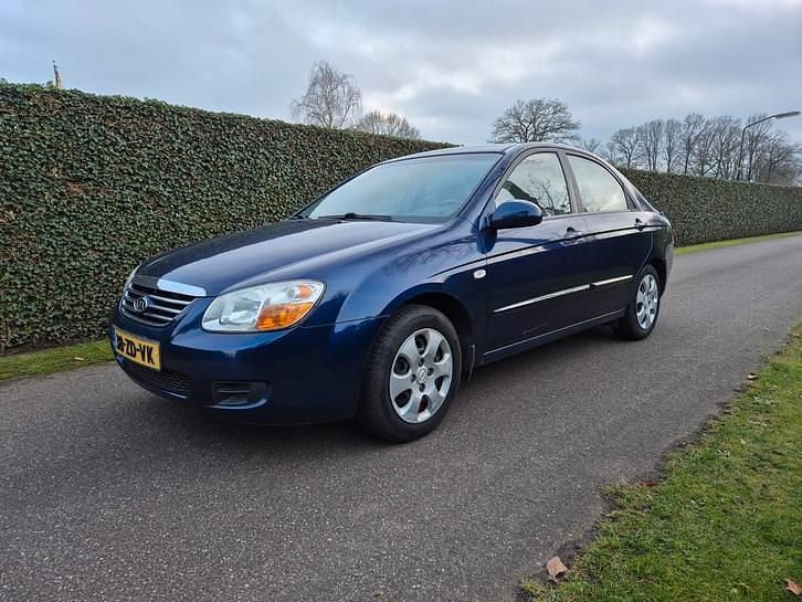 Gebruikt 2008 Kia Cerato | € 1.950 - Afbeelding 1/4