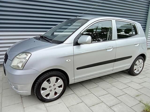 Grijs Gebruikt 2004 Kia Picanto LX Hatchback | € 1.745 (Eerlijke prijs) - Afbeelding 1/4