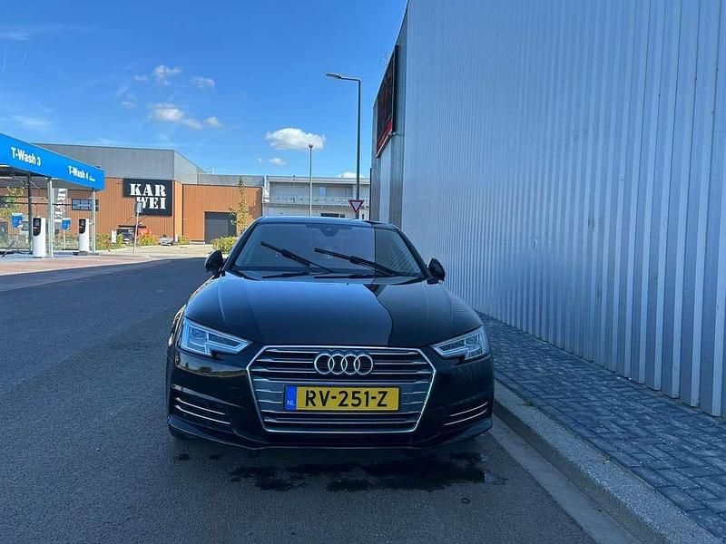 Occasion Audi A4 Sport 150 PK (110 kW) 2018 Zwart Sedan