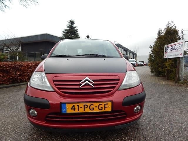 Occasion Citroën C3 73 PK (53 kW) 2004 Rood (metallic) Hatchback