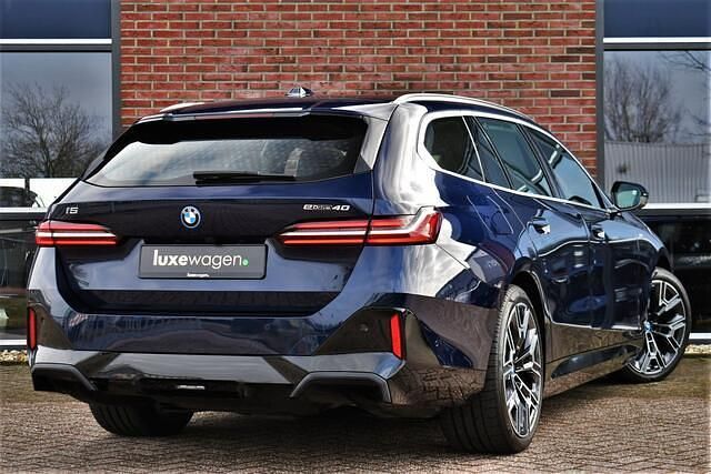 Occasion BMW i5 M Sport 289 kW (394 PK) 2024 Blauw Stationwagen