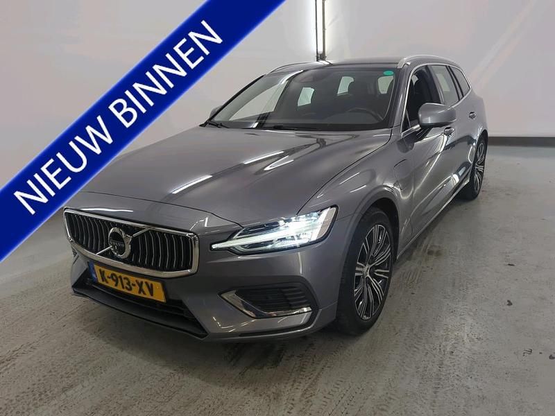 Grijs Occasion 2021 Volvo V60 Business Edition Stationwagen | € 30.900 (Goede deal) - Afbeelding 1/4