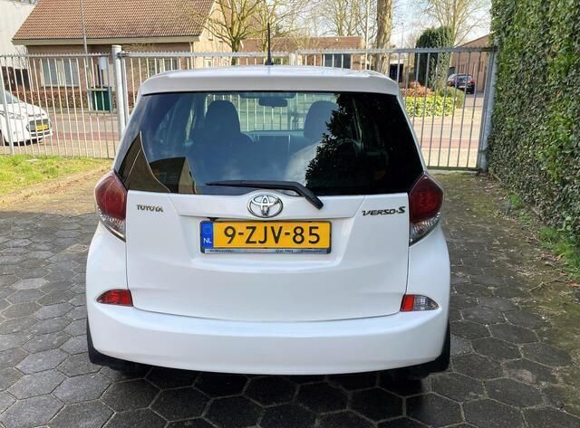 Occasion Toyota Verso-S Trend 99 PK (72 kW) 2015 Wit MPV