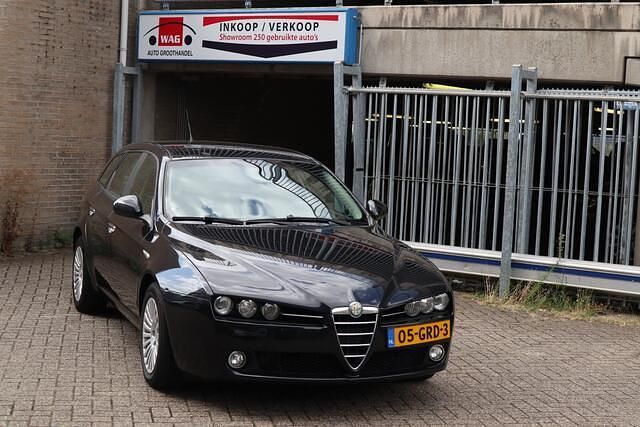 Zwart Gebruikt 2008 Alfa Romeo 159 Business Stationwagen | € 4.499 (Iets duurder) - Afbeelding 1/4