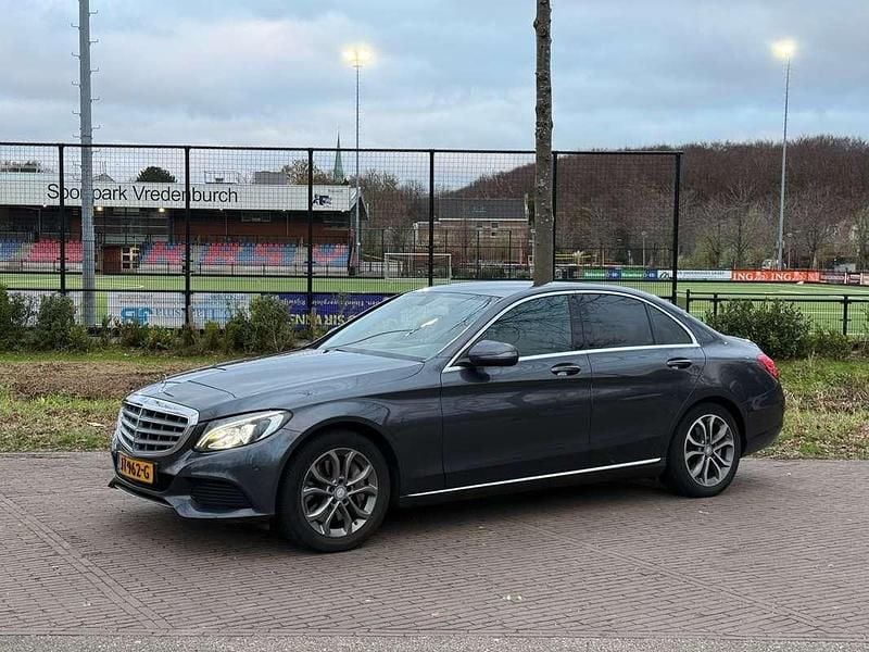 Gebruikt 2016 Mercedes C350e Exclusive Sedan | € 15.750 (Goede deal) - Afbeelding 1/4