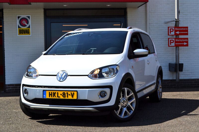 Wit Gebruikt 2016 VW cross up! Hatchback | € 15.950 - Afbeelding 1/4
