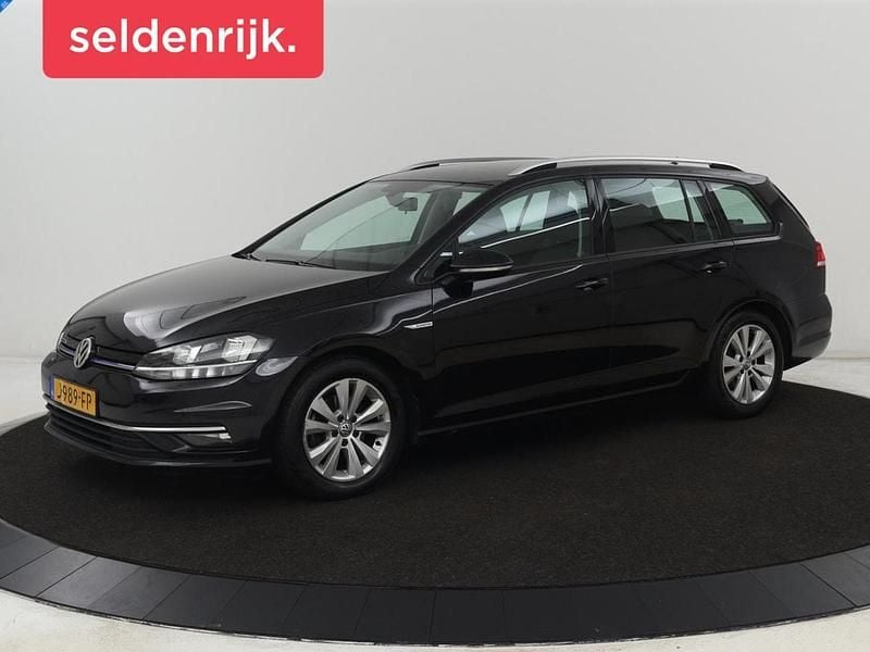 Zwart Gebruikt 2020 VW Golf VII Comfortline Stationwagen | € 15.400 (Goede deal) - Afbeelding 1/4