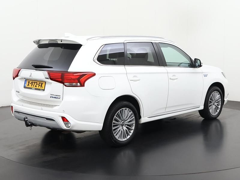 Occasion Mitsubishi Outlander P-HEV Edition 68 PK (50 kW) 2019 Wit SUV
