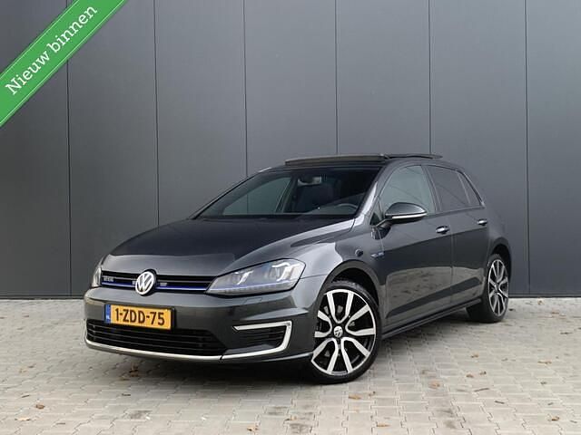 Grijs Gebruikt 2014 VW Golf VII GTE Hatchback | € 14.450 (Iets duurder) - Afbeelding 1/4