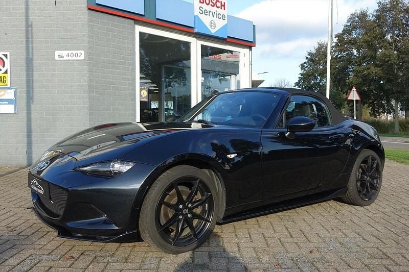 Zwart (metallic) Gebruikt 2019 Mazda MX5 Cabriolet | € 25.950 (Eerlijke prijs) - Afbeelding 1/4