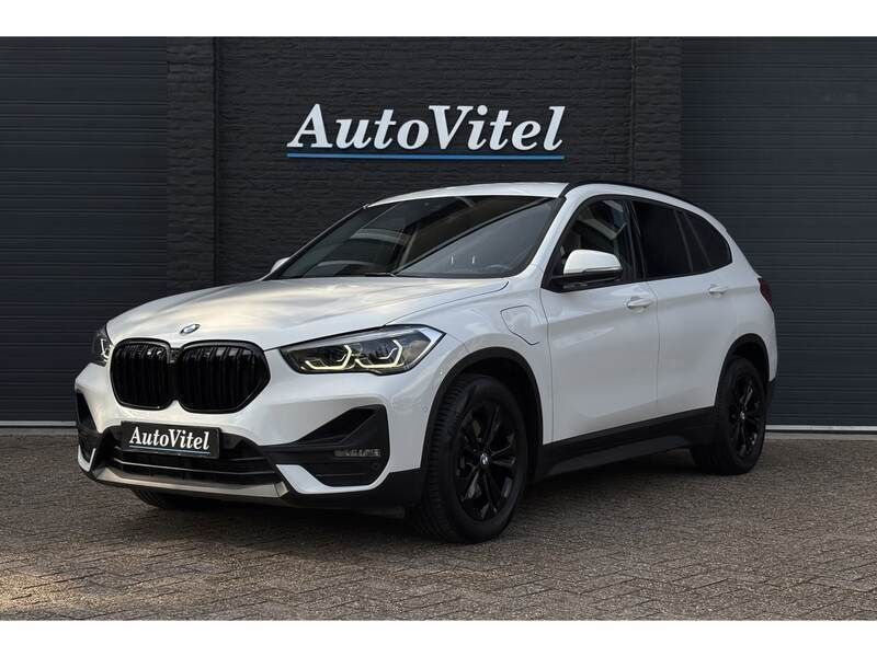 Wit Gebruikt 2021 BMW X1 Advantage SUV | € 26.945 (Goede deal) - Afbeelding 1/4