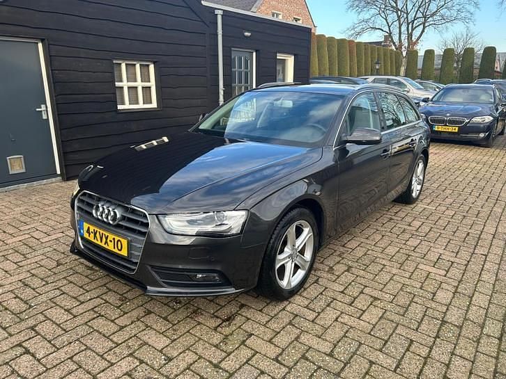 Occasion Audi A4 Business 170 PK (125 kW) 2013 Grijs Stationwagen