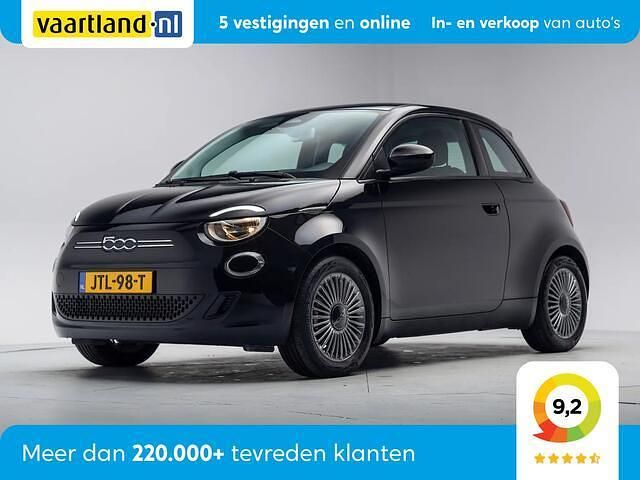 Zwart (metallic) Occasion 2023 Fiat 500e Icon Hatchback | € 15.245 (Eerlijke prijs) - Afbeelding 1/4