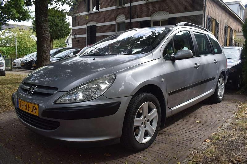 Grijs Gebruikt 2003 Peugeot 307 Stationwagen | € 645 (Super prijs) - Afbeelding 1/4