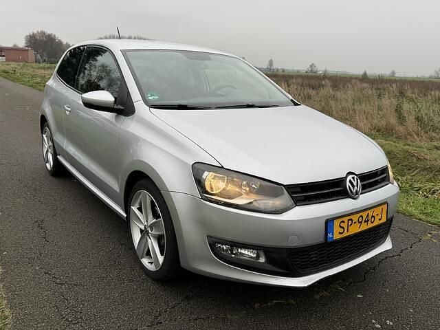 Occasion VW Polo Highline 86 PK (63 kW) 2010 Grijs (metallic) Hatchback