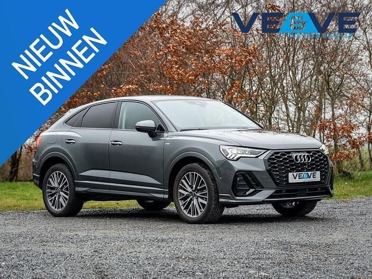 Grijs Gebruikt 2024 Audi Q3 Sportback Design SUV | € 45.000 (Eerlijke prijs) - Afbeelding 1/4