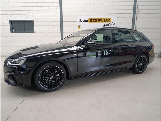 Zwart Gebruikt 2021 Audi A4 S-Line Stationwagen | € 34.750 (Eerlijke prijs) - Afbeelding 1/4