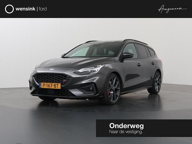 Grijs Gebruikt 2020 Ford Focus ST Stationwagen | € 29.940 (Eerlijke prijs) - Afbeelding 1/4