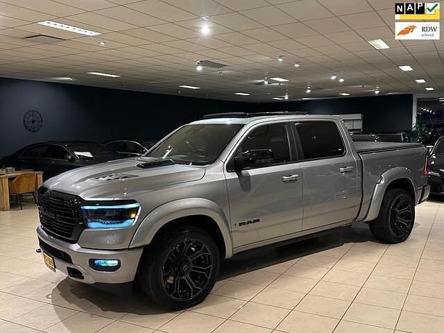 Grijs Gebruikt 2022 Dodge Ram Limited Pickup | € 59.950 (Goede deal) - Afbeelding 1/4