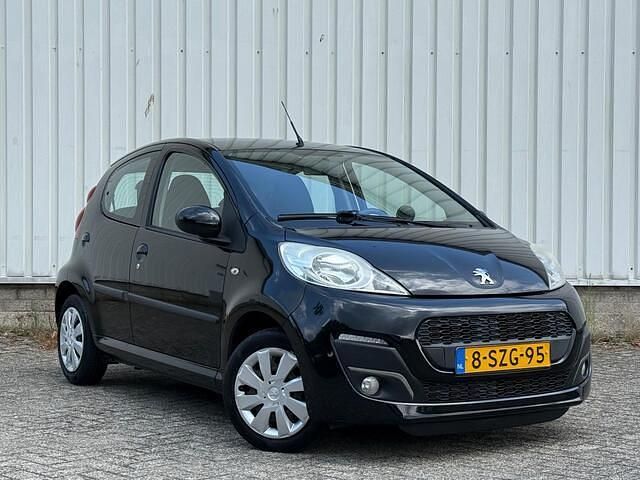 Occasion Peugeot 107 Active 68 PK (50 kW) 2014 Zwart Hatchback