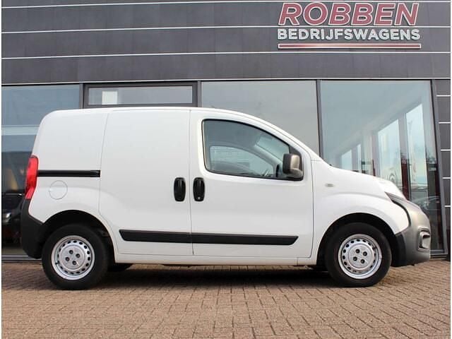 Wit Occasion 2017 Fiat Fiorino MPV | € 3.950 (Eerlijke prijs) - Afbeelding 1/4