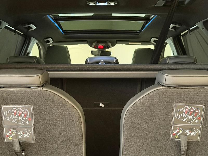 Occasion Peugeot 5008 GT 136 PK (100 kW) 2025 Zwart SUV