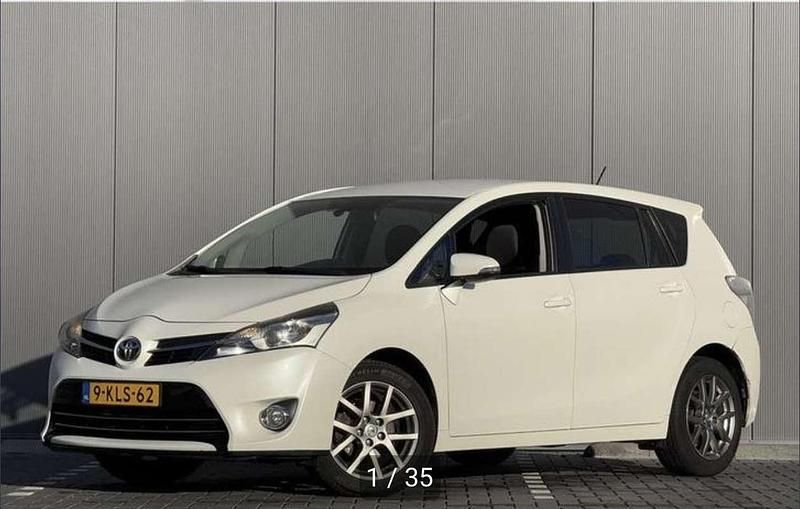 Wit Gebruikt 2013 Toyota Verso Business Edition MPV | € 8.950 (Eerlijke prijs) - Afbeelding 1/2