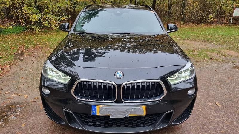 Zwart (metallic) Occasion 2019 BMW X2 Executive SUV | € 26.500 - Afbeelding 1/4