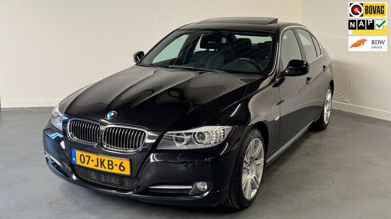 Zwart Gebruikt 2009 BMW 335 Sedan | € 20.545 - Afbeelding 1/4