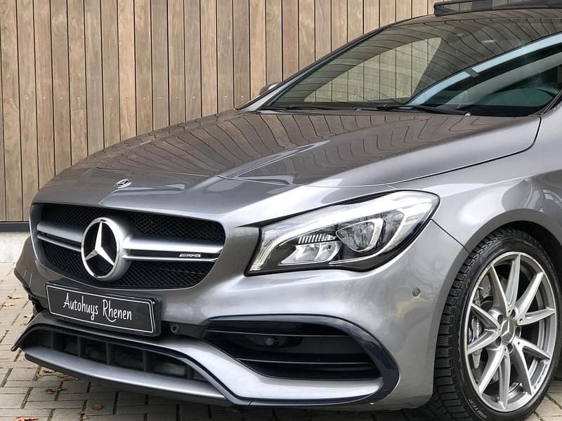 Occasion Mercedes CLA45 AMG AMG 381 PK (280 kW) 2017 Grijs, metallic lak Stationwagen