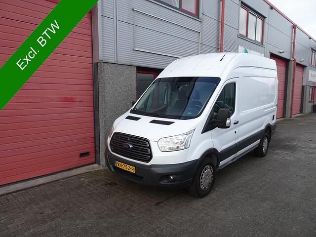 Wit Occasion 2015 Ford Transit Trend Van | € 5.390 (Goede deal) - Afbeelding 1/4