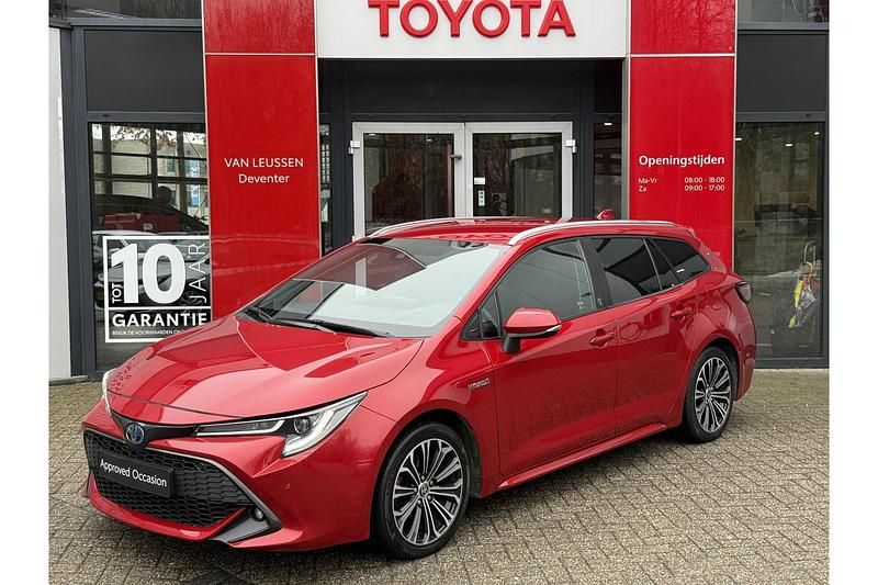 Rood Occasion 2021 Toyota Corolla Stationwagen | € 23.299 (Goede deal) - Afbeelding 1/1