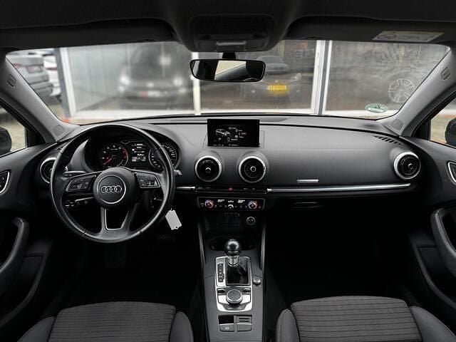 Occasion Audi A3 Sportback Business 150 PK (110 kW) 2020 Zwart (metallic) Hatchback