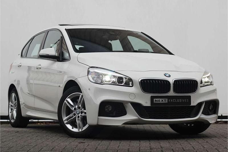 Wit Gebruikt 2017 BMW 225 Active Tourer iPerformance MPV | € 18.950 (Eerlijke prijs) - Afbeelding 1/4