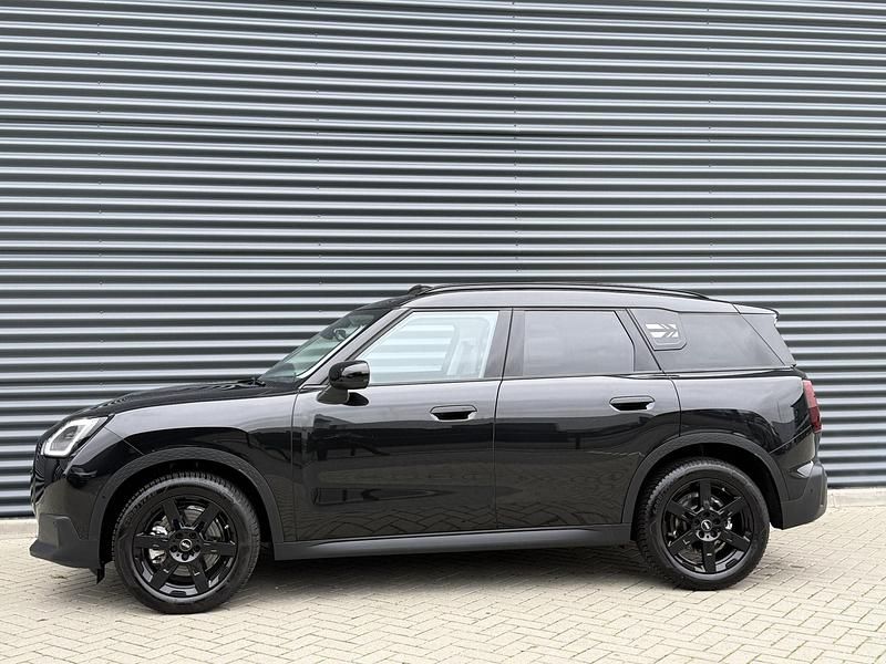 Occasion Mini Countryman Favoured 170 PK (125 kW) 2024 Zwart SUV