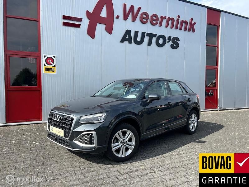 Grijs Gebruikt 2023 Audi Q2 Proline SUV | € 28.750 (Eerlijke prijs) - Afbeelding 1/4
