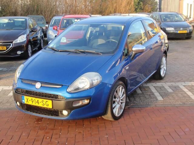 Blauw Gebruikt 2011 Fiat Punto Evo Racing Hatchback | € 4.250 (Eerlijke prijs) - Afbeelding 1/4