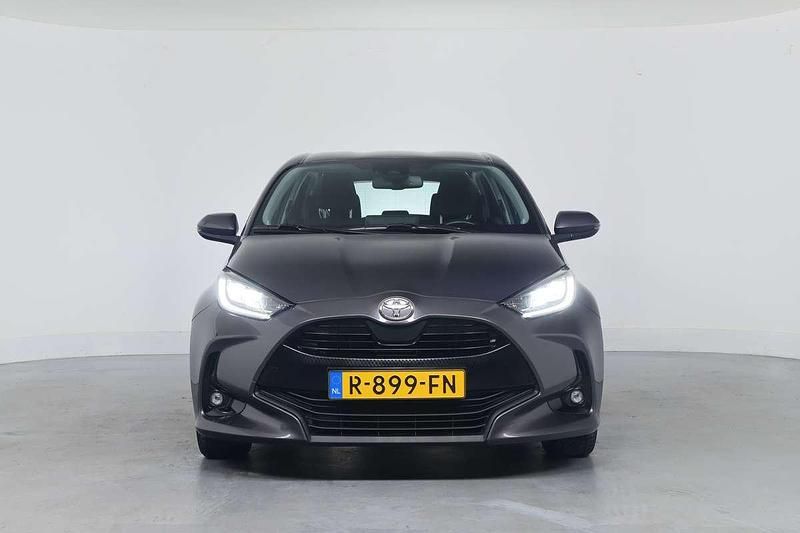 Occasion Toyota Yaris 125 PK (91 kW) 2021 Grijs Hatchback