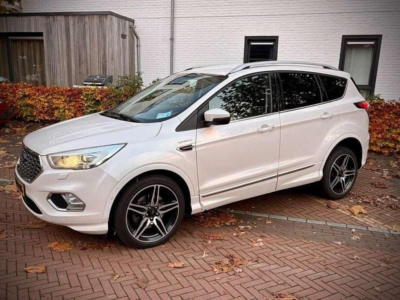 Wit Gebruikt 2017 Ford Kuga Vignale SUV | € 14.950 (Goede deal) - Afbeelding 1/4