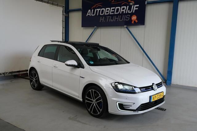 Wit Gebruikt 2015 VW Golf VII GTE Hatchback | € 13.750 (Eerlijke prijs) - Afbeelding 1/4