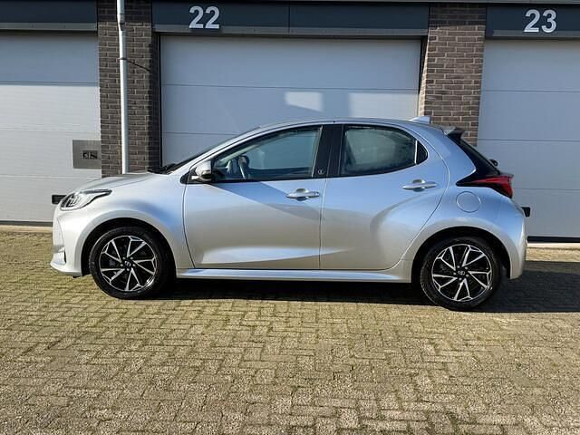 Occasion Toyota Yaris 93 PK (68 kW) 2022 Grijs Hatchback
