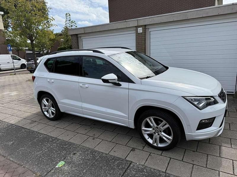 Wit Gebruikt 2019 Seat Ateca FR SUV | € 23.000 (Eerlijke prijs) - Afbeelding 1/4
