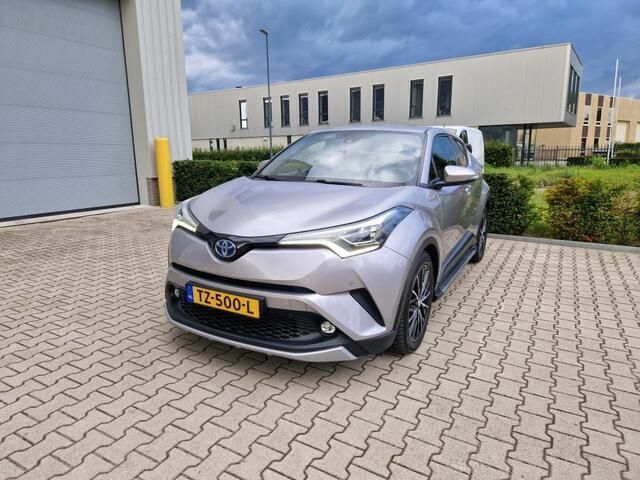 Grijs Gebruikt 2018 Toyota C-HR Executive SUV | € 18.445 (Eerlijke prijs) - Afbeelding 1/4