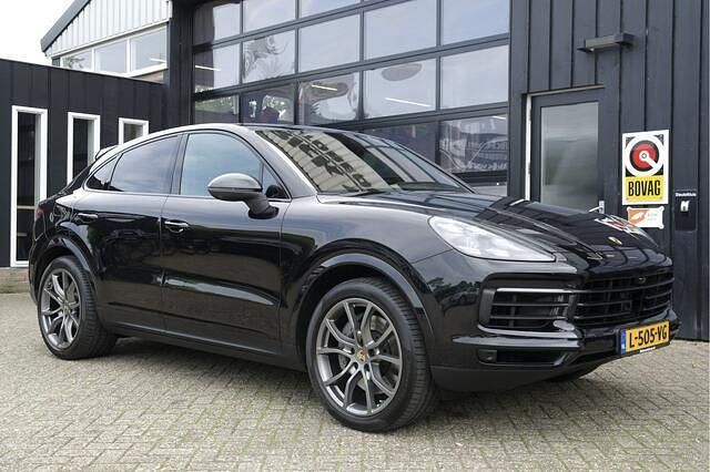Zwart Occasion 2019 Porsche Cayenne Coupe Sport Coupé | € 67.999 - Afbeelding 1/4
